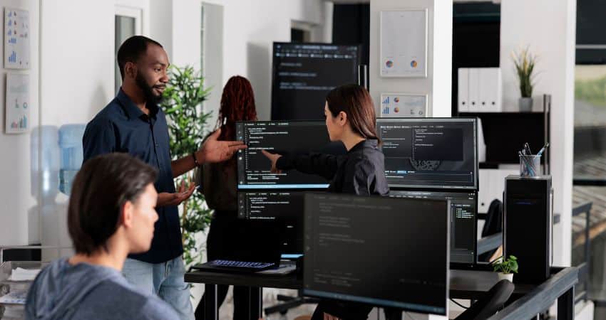 Outsourcing Software Development Services