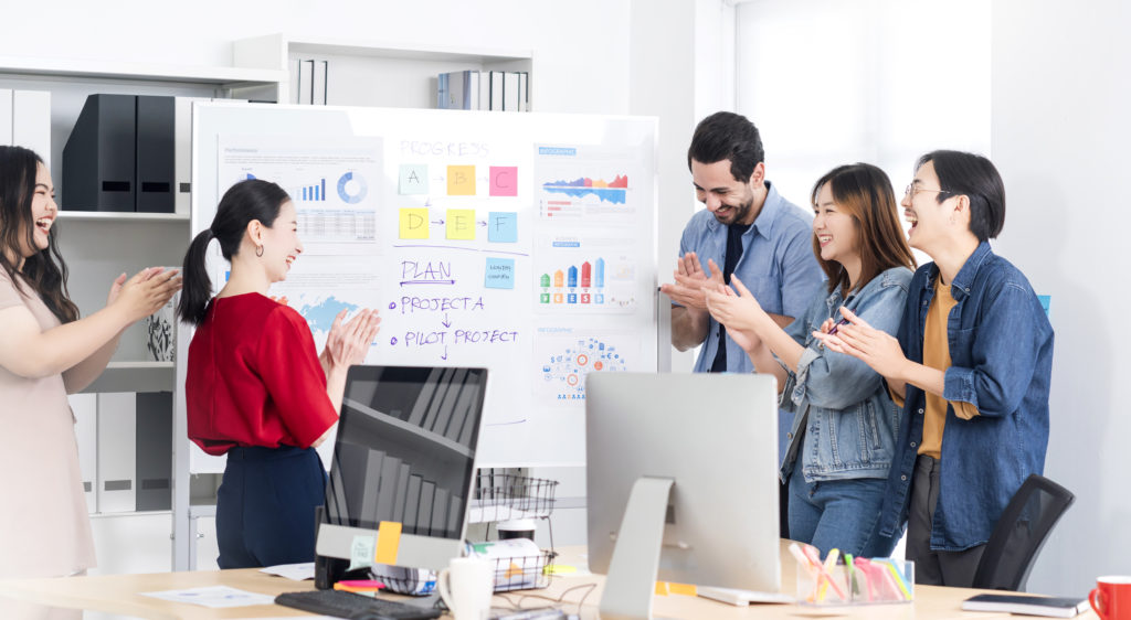 data processing services - How Artificial Intelligence (AI) is Transforming Retail