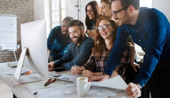 Successful Project Team with 5 Key Elements